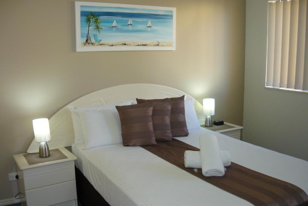 Sails Resort Golden Beach Caloundra Room photo