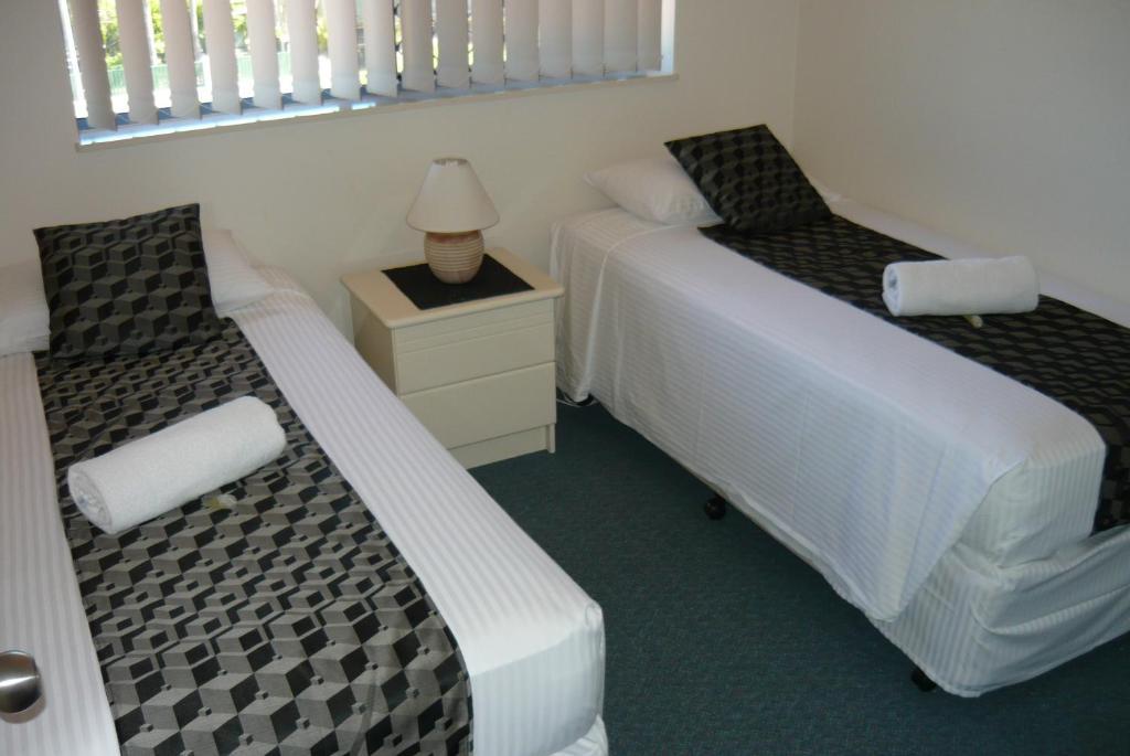 Sails Resort Golden Beach Caloundra Room photo