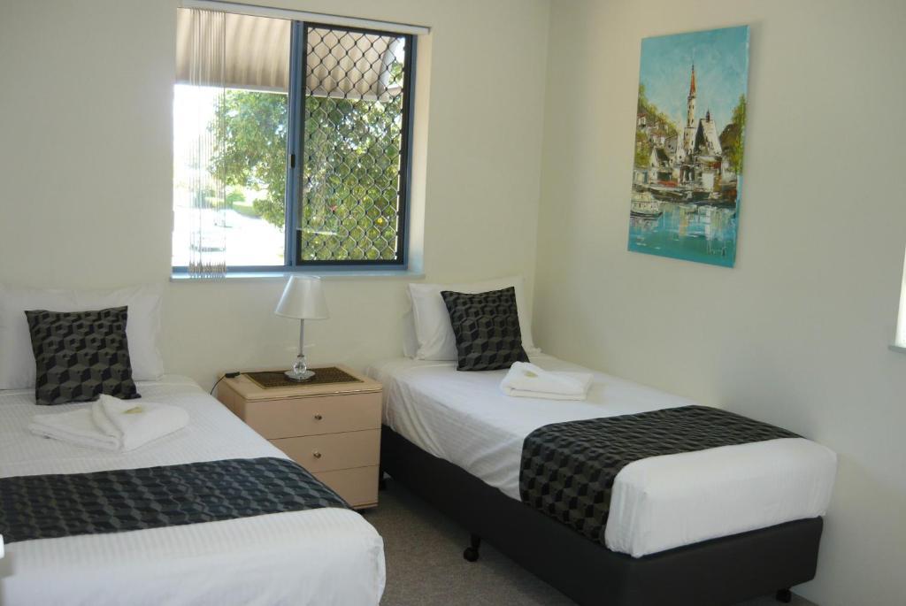 Sails Resort Golden Beach Caloundra Room photo