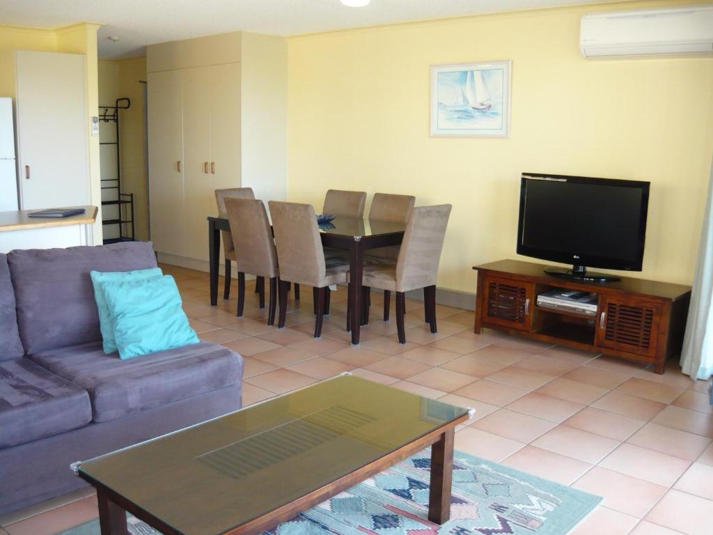 Sails Resort Golden Beach Caloundra Room photo